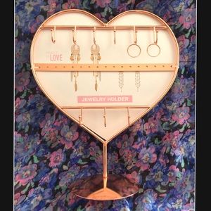 NWT  Rose Gold Heart Jewelry Organizing Metal Stand